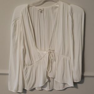 Brand new Aritzia Wilfred Shanina blouse